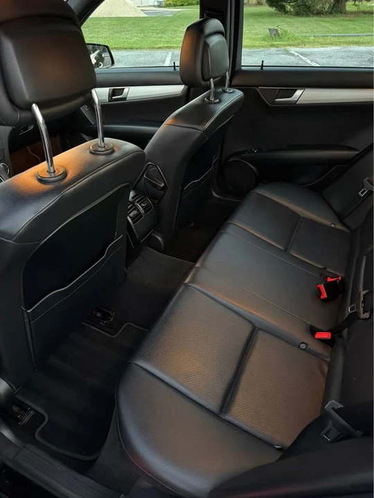 2014 Mercedes-Benz W204 C-Class - Image 11 of 20