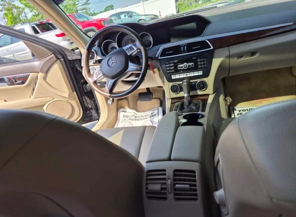 2014 Mercedes-Benz W204 C-Class - Image 12 of 15