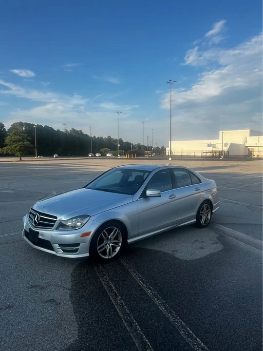 2014 Mercedes-Benz W204 C-Class - Image 2 of 14