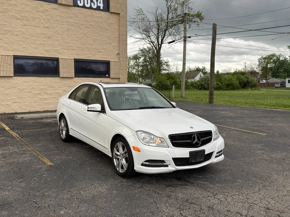 2014 Mercedes-Benz W204 C-Class - Image 2 of 11