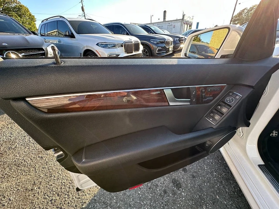 2014 Mercedes-Benz W204 C-Class - Image 12 of 21