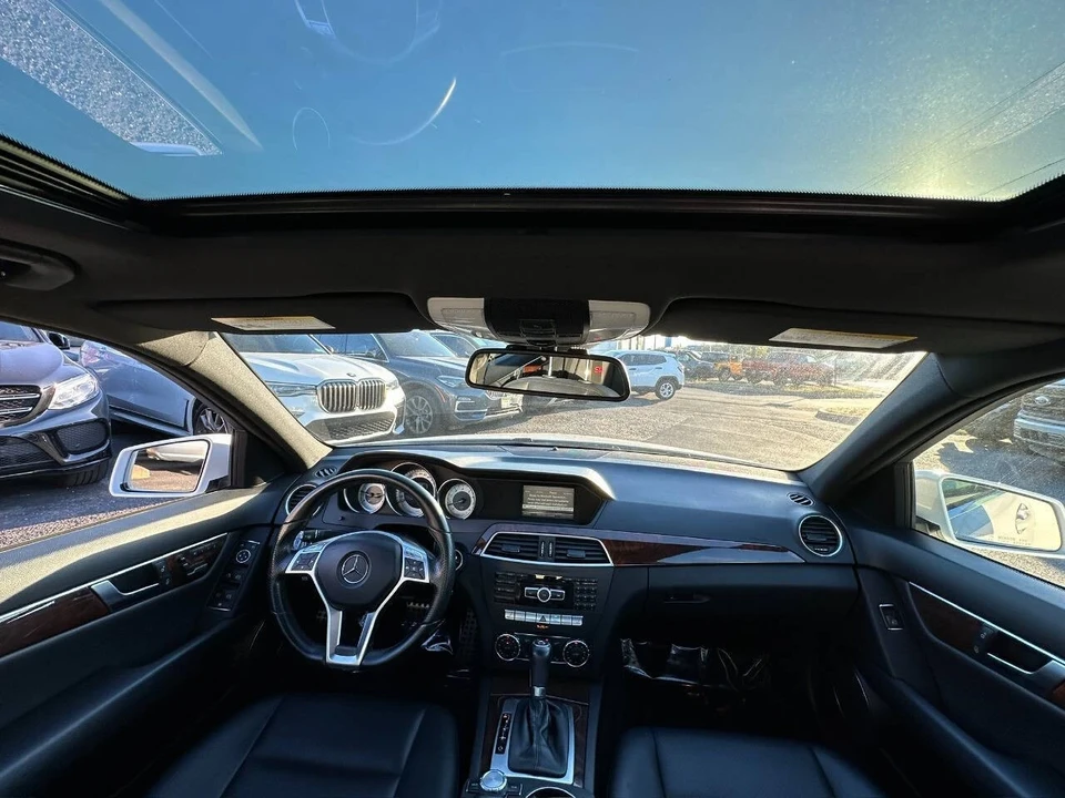2014 Mercedes-Benz W204 C-Class - Image 17 of 21