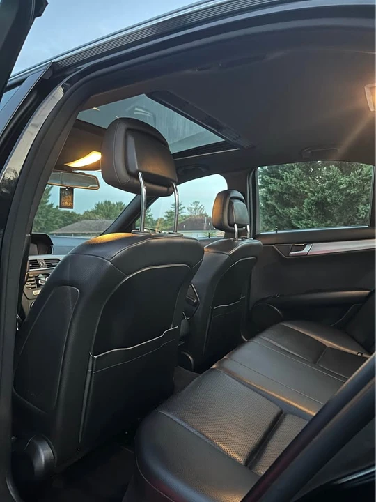 2014 Mercedes-Benz W204 C-Class - Image 16 of 18