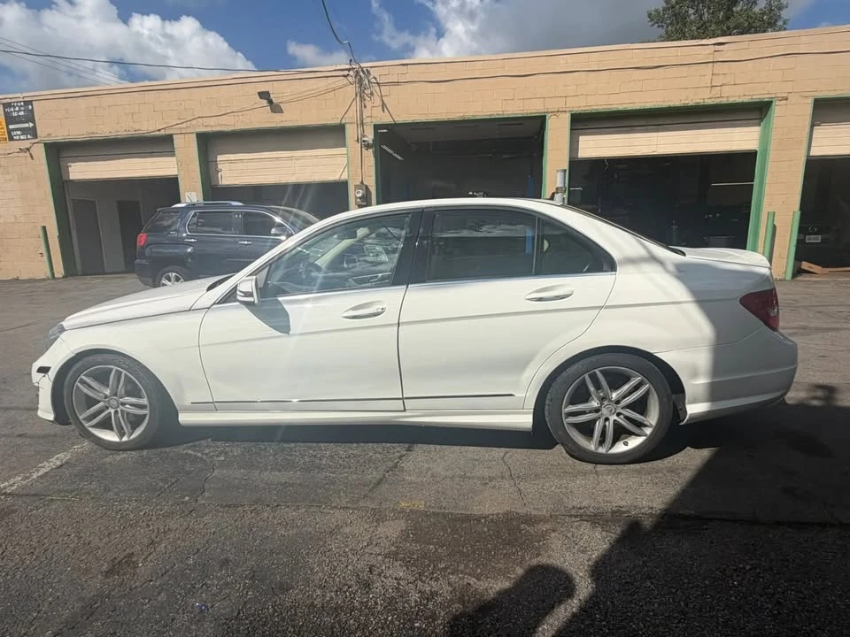 2014 Mercedes-Benz W204 C-Class - Image 3 of 20