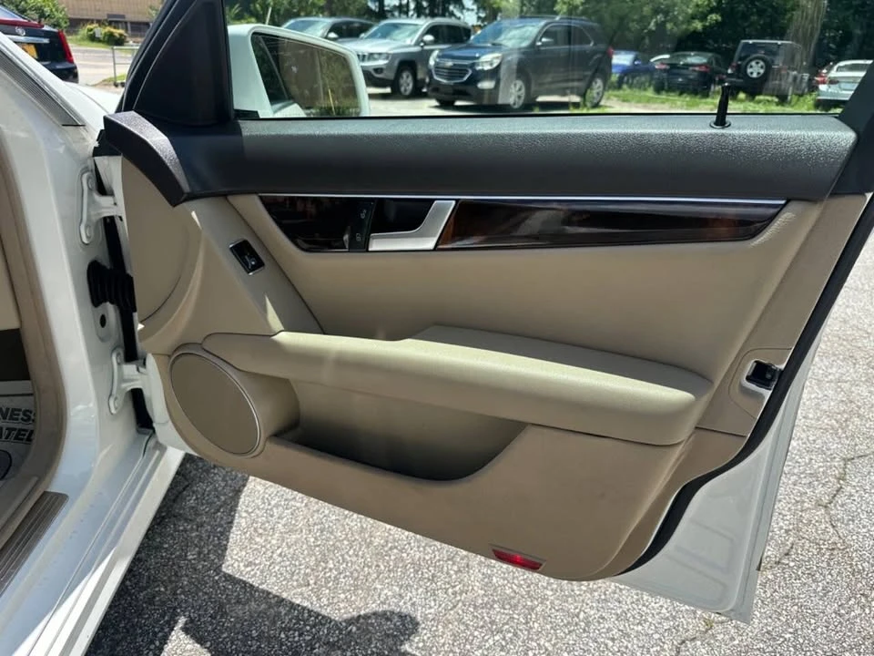 2014 Mercedes-Benz W204 C-Class - Image 18 of 20