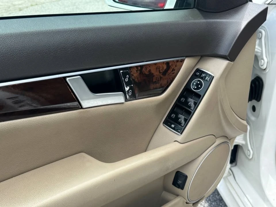 2014 Mercedes-Benz W204 C-Class - Image 12 of 20