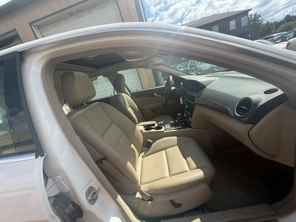 2014 Mercedes-Benz W204 C-Class - Image 11 of 20