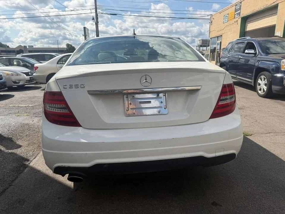 2014 Mercedes-Benz W204 C-Class - Image 7 of 20
