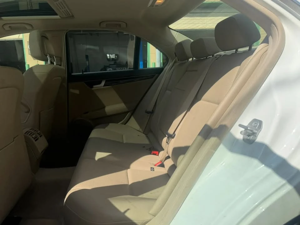 2014 Mercedes-Benz W204 C-Class - Image 12 of 20
