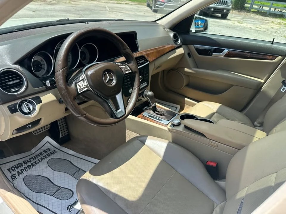 2014 Mercedes-Benz W204 C-Class - Image 10 of 20