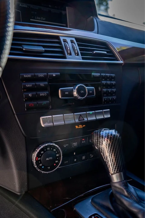 2014 Mercedes-Benz W204 C-Class - Image 10 of 20