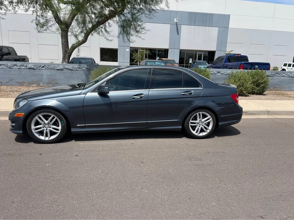 2014 Mercedes-Benz W204 C-Class - Image 10 of 16