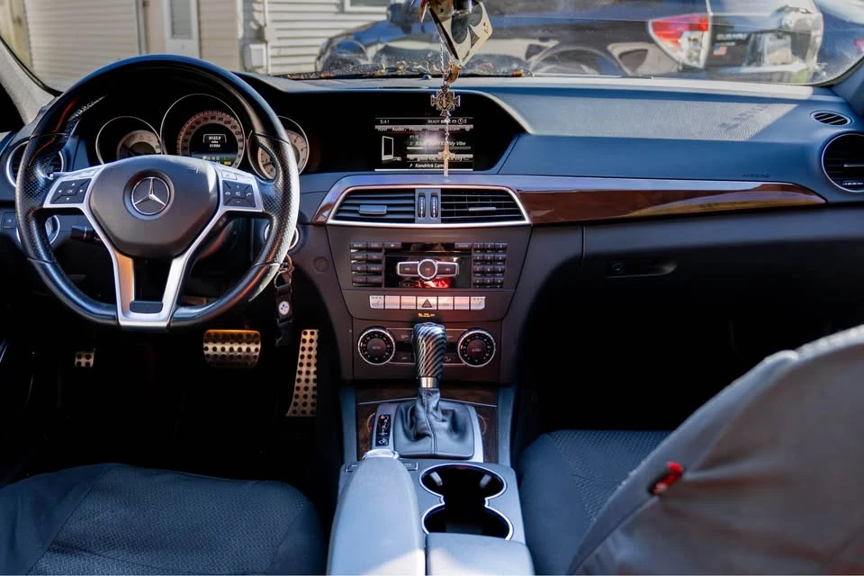 2014 Mercedes-Benz W204 C-Class - Image 8 of 20