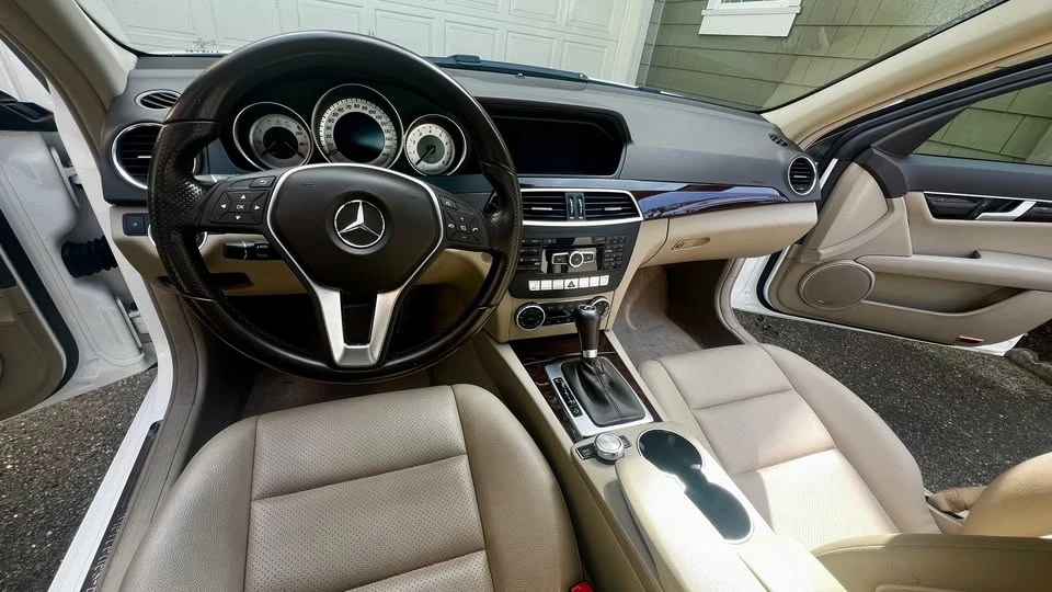 2014 Mercedes-Benz W204 C-Class - Image 3 of 4