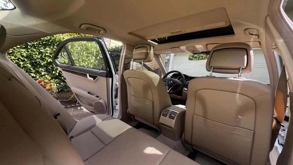 2014 Mercedes-Benz W204 C-Class - Image 2 of 4