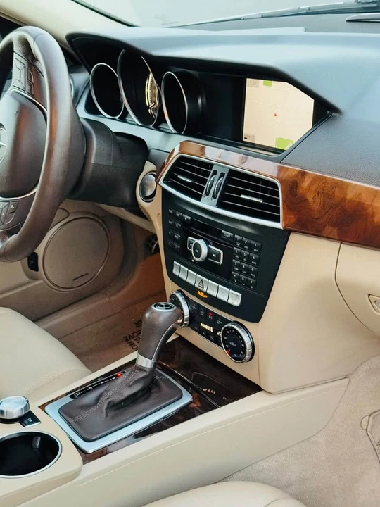 2014 Mercedes-Benz W204 C-Class - Image 14 of 19