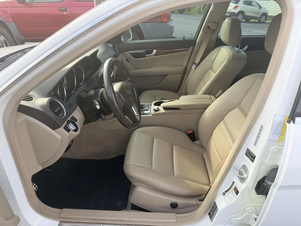 2014 Mercedes-Benz W204 C-Class - Image 10 of 18