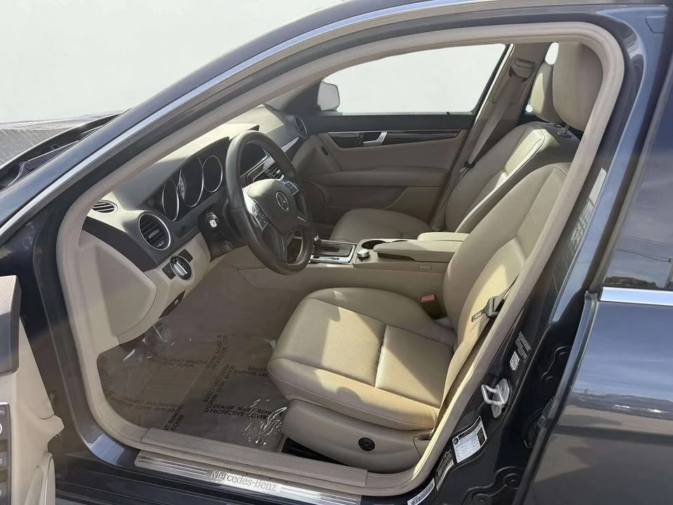 2014 Mercedes-Benz W204 C-Class - Image 10 of 17