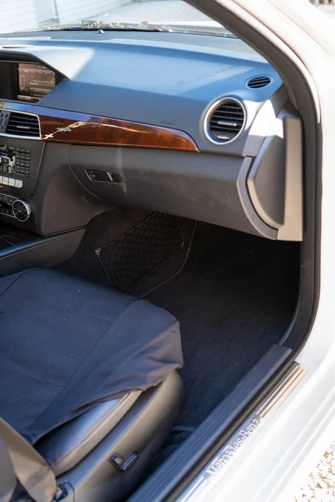 2014 Mercedes-Benz W204 C-Class - Image 18 of 20
