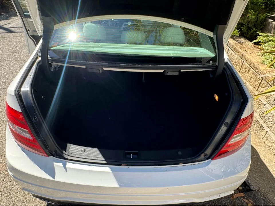 2014 Mercedes-Benz W204 C-Class - Image 10 of 13