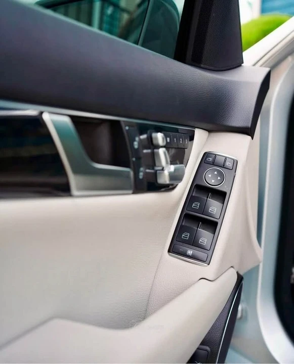 2014 Mercedes-Benz W204 C-Class - Image 8 of 10