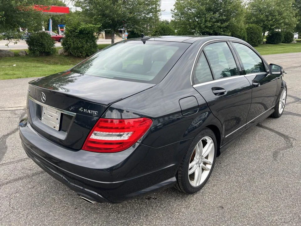 2014 Mercedes-Benz W204 C-Class - Image 10 of 12