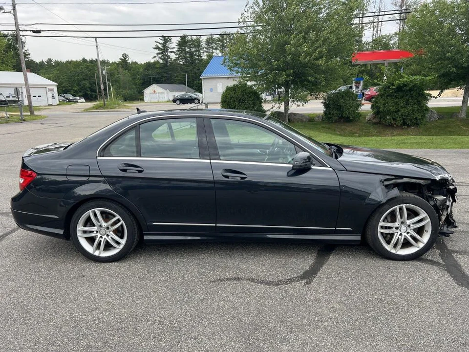 2014 Mercedes-Benz W204 C-Class - Image 2 of 12