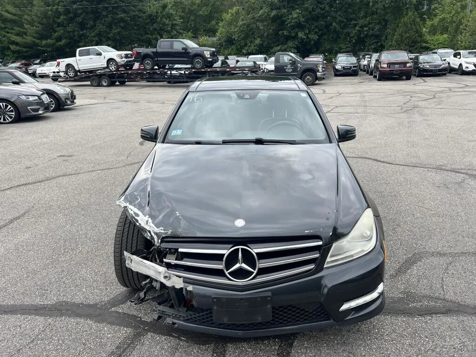 2014 Mercedes-Benz W204 C-Class - Image 8 of 12