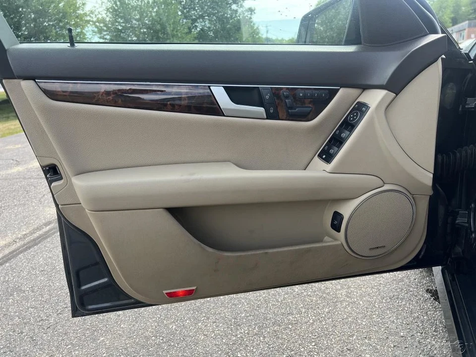 2014 Mercedes-Benz W204 C-Class - Image 11 of 12