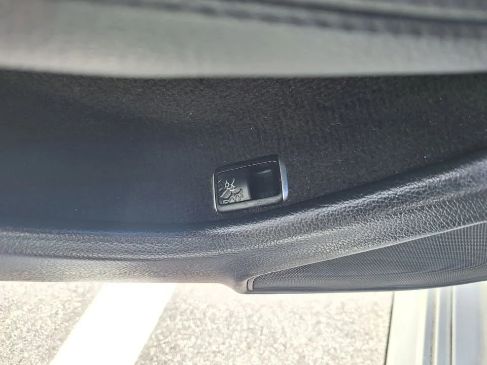 2014 Mercedes-Benz W204 C-Class - Image 19 of 20