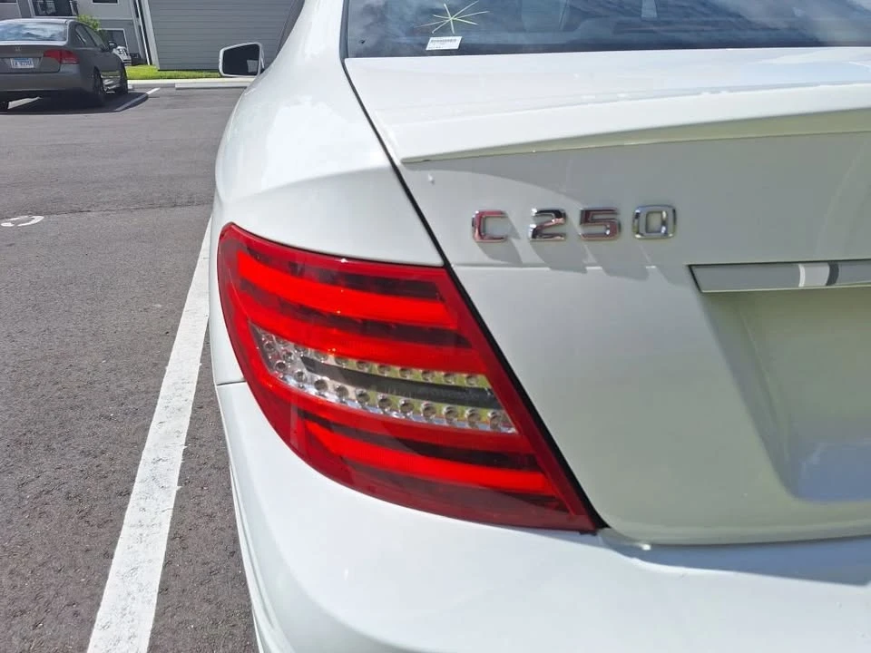 2014 Mercedes-Benz W204 C-Class - Image 16 of 20