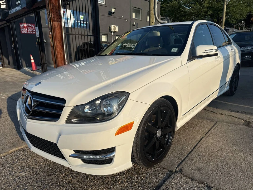 2014 Mercedes-Benz W204 C-Class - Image 4 of 21