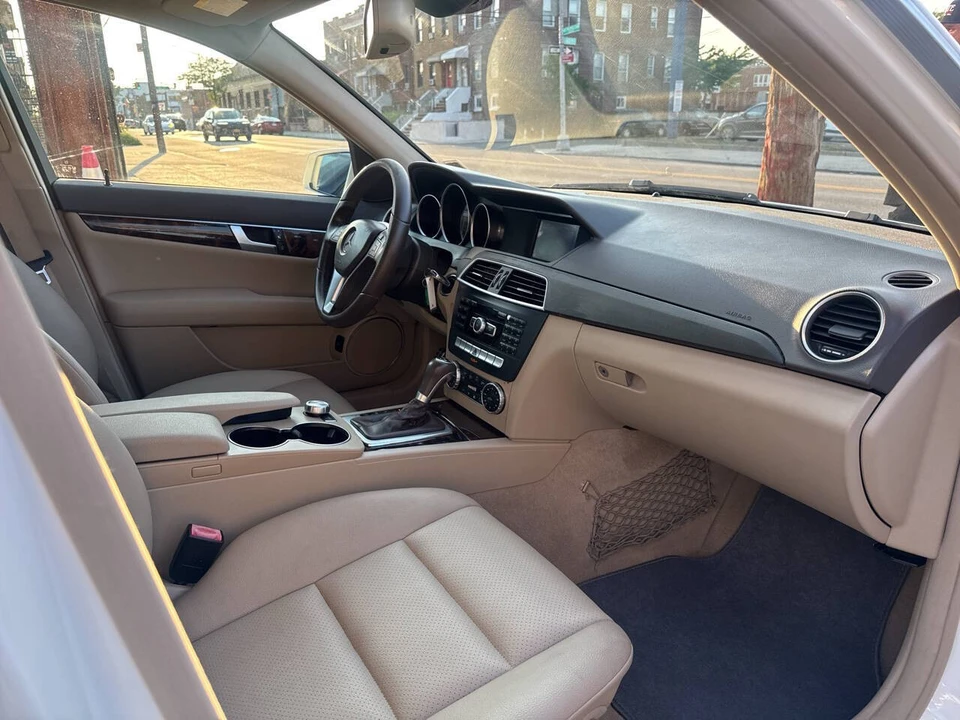 2014 Mercedes-Benz W204 C-Class - Image 20 of 21