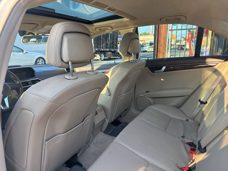 2014 Mercedes-Benz W204 C-Class - Image 19 of 21