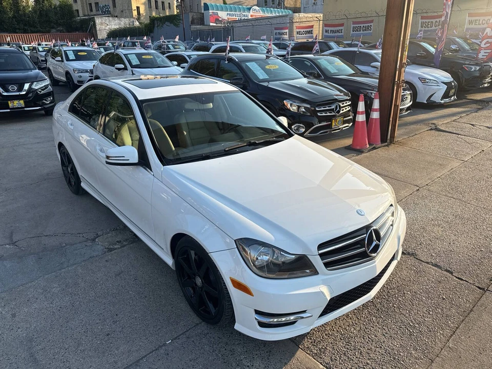 2014 Mercedes-Benz W204 C-Class - Image 8 of 21