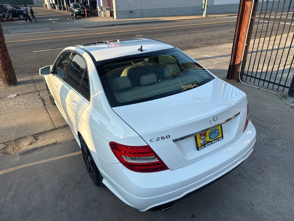 2014 Mercedes-Benz W204 C-Class - Image 10 of 21