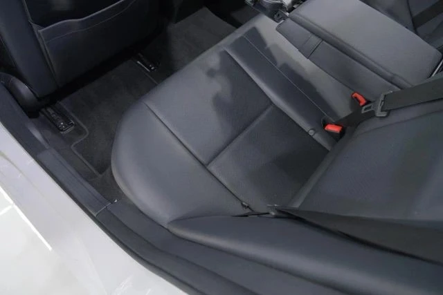 2014 Mercedes-Benz W204 C-Class - Image 19 of 21