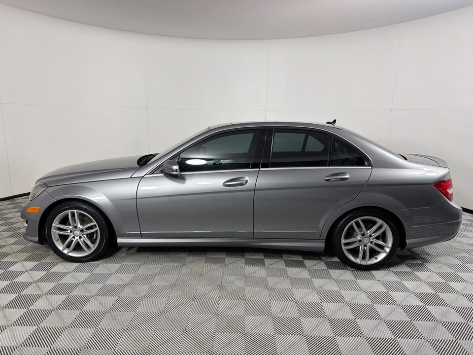 2014 Mercedes-Benz W204 C-Class - Image 8 of 12