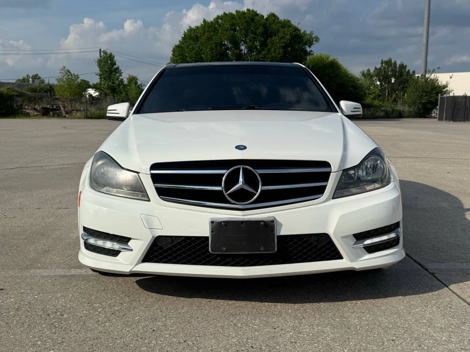 2014 Mercedes-Benz W204 C-Class - Image 2 of 13