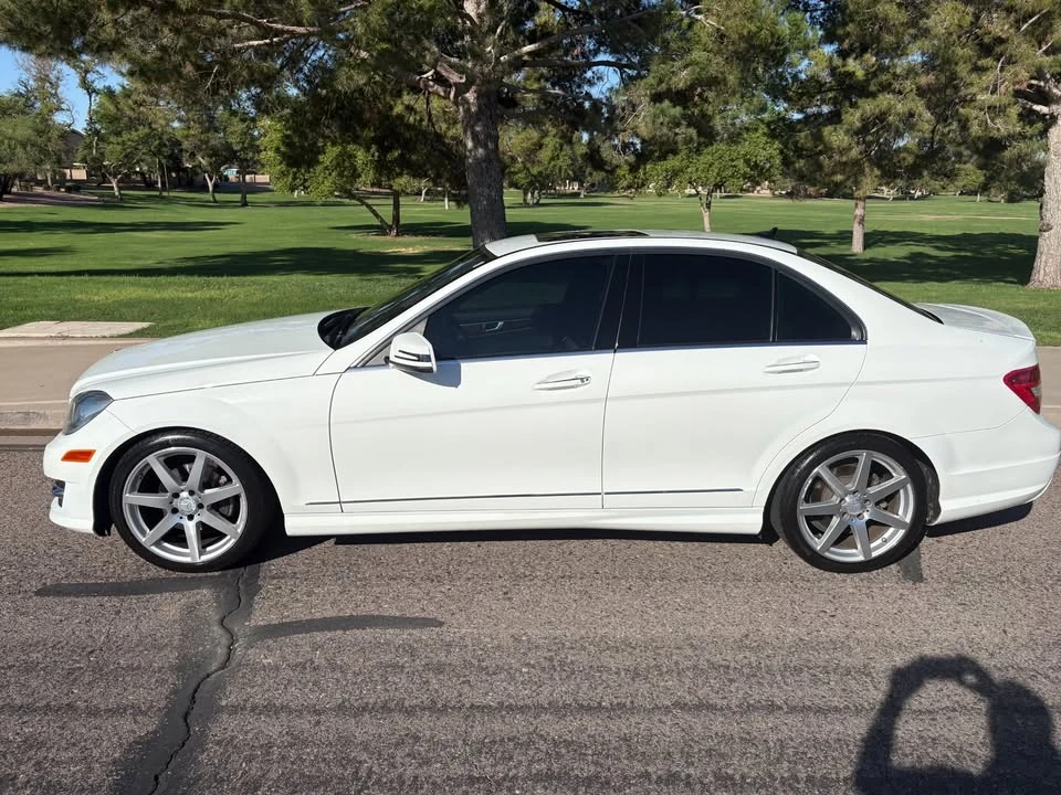 2014 Mercedes-Benz W204 C-Class - Image 2 of 7