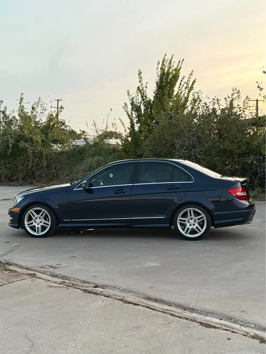 2014 Mercedes-Benz W204 C-Class - Image 8 of 14