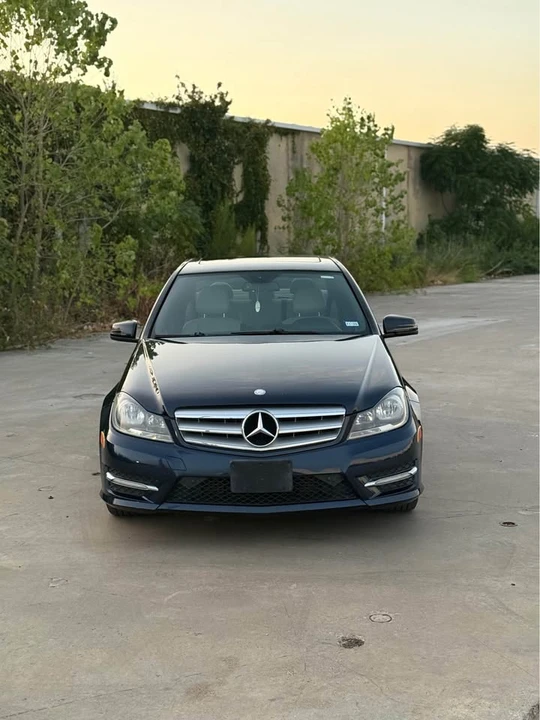 2014 Mercedes-Benz W204 C-Class - Image 2 of 14
