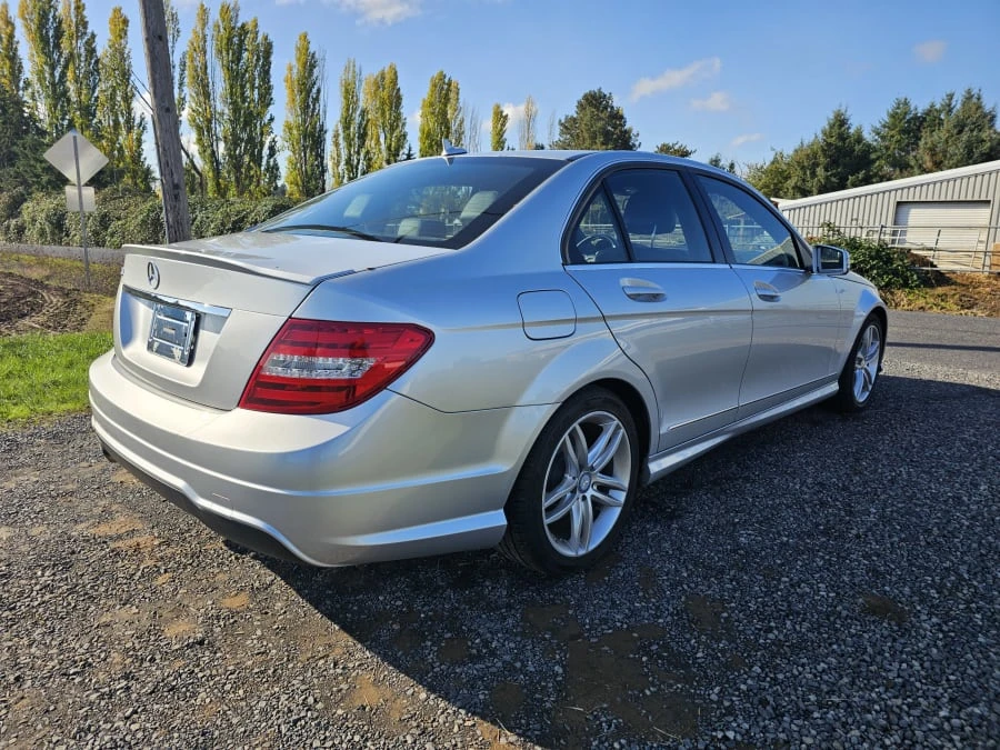 2014 Mercedes-Benz W204 C-Class - Image 2 of 9