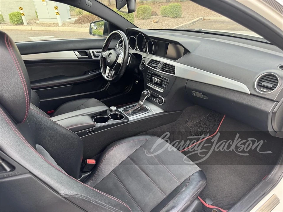 2014 Mercedes-Benz W204 C-Class - Image 3 of 4