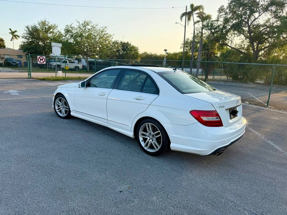 2014 Mercedes-Benz C-Class - Image 6 of 12