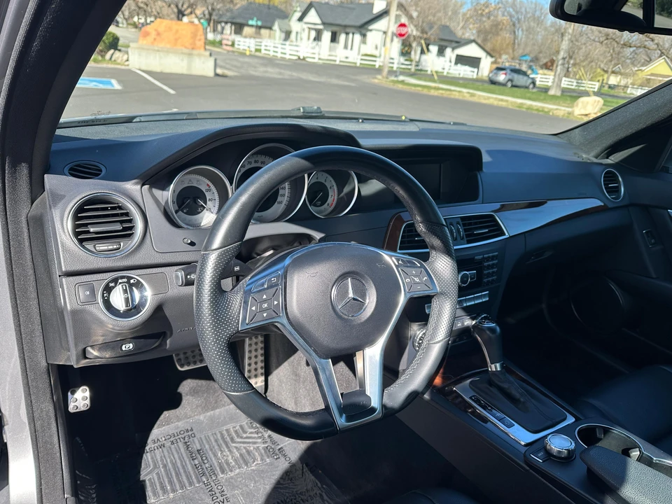 2014 Mercedes-Benz W204 C-Class - Image 28 of 31