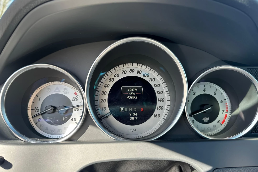 2014 Mercedes-Benz W204 C-Class - Image 23 of 31