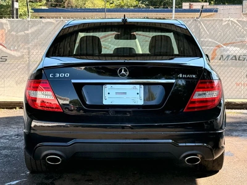 2014 Mercedes-Benz W204 C-Class - Image 10 of 12