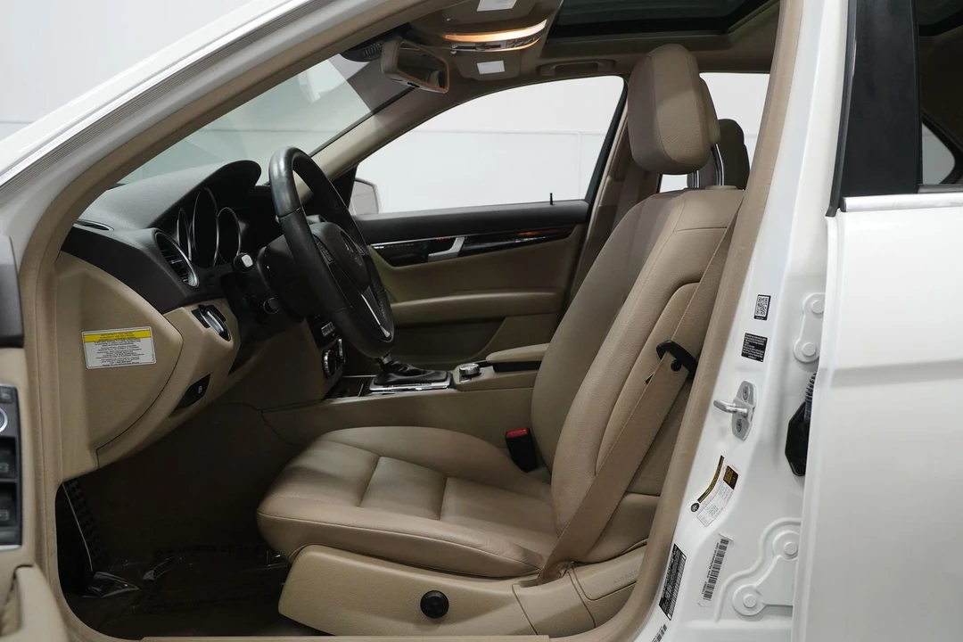 2014 Mercedes-Benz W204 C-Class - Image 2 of 12
