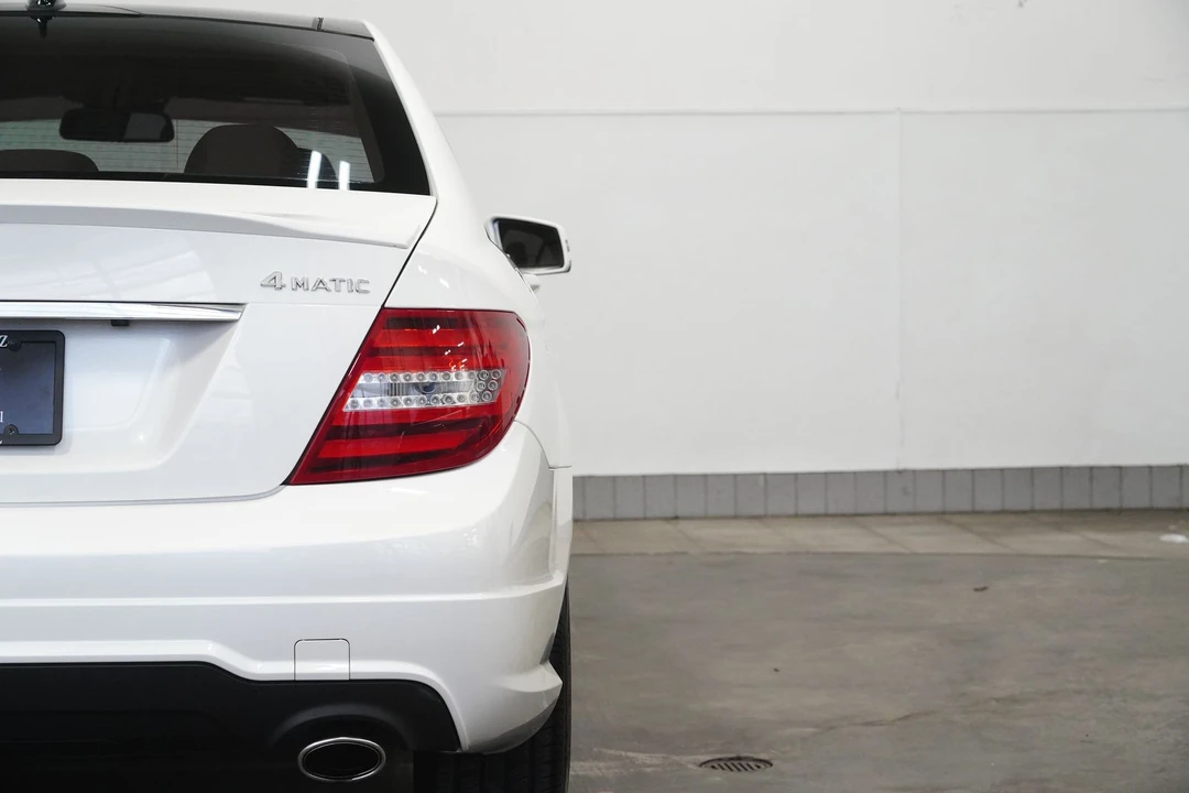 2014 Mercedes-Benz W204 C-Class - Image 12 of 12